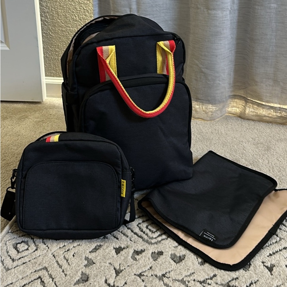 LIKE NEW TernX Diaper Bag + Accessories